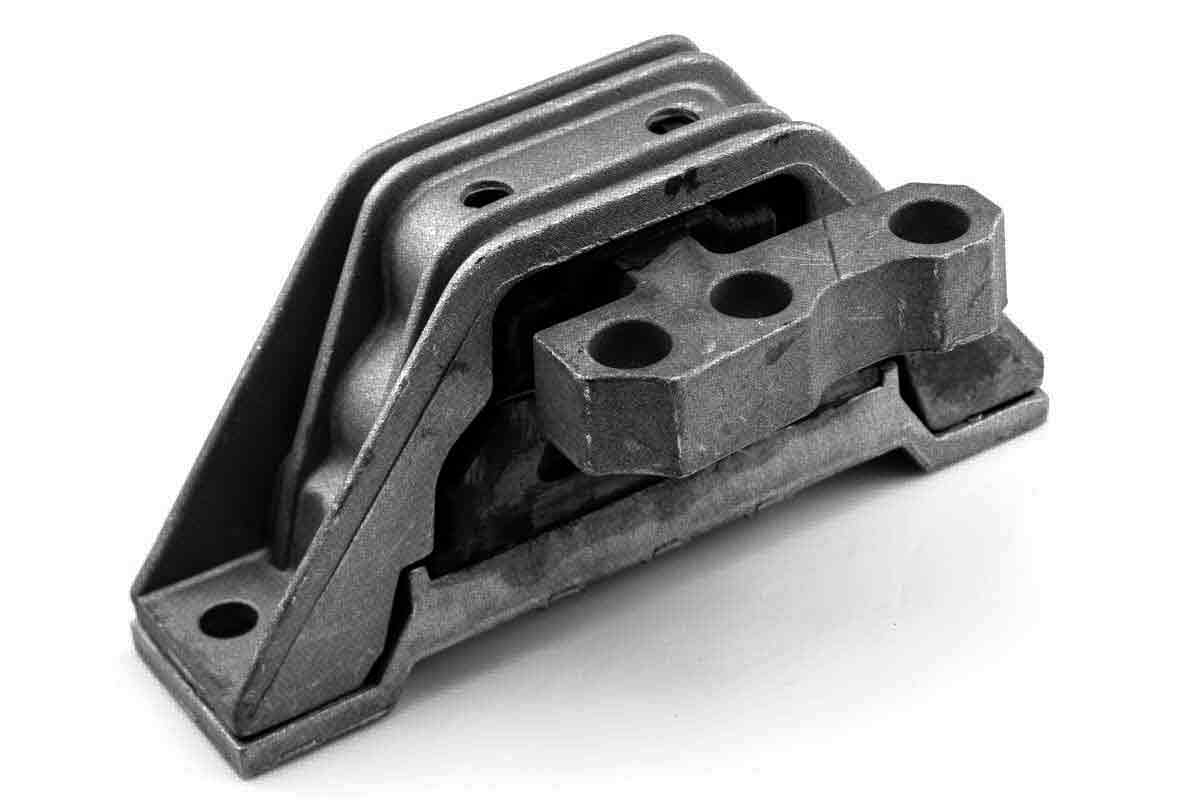 SOPORTE DE MOTOR FRONTAL "R"