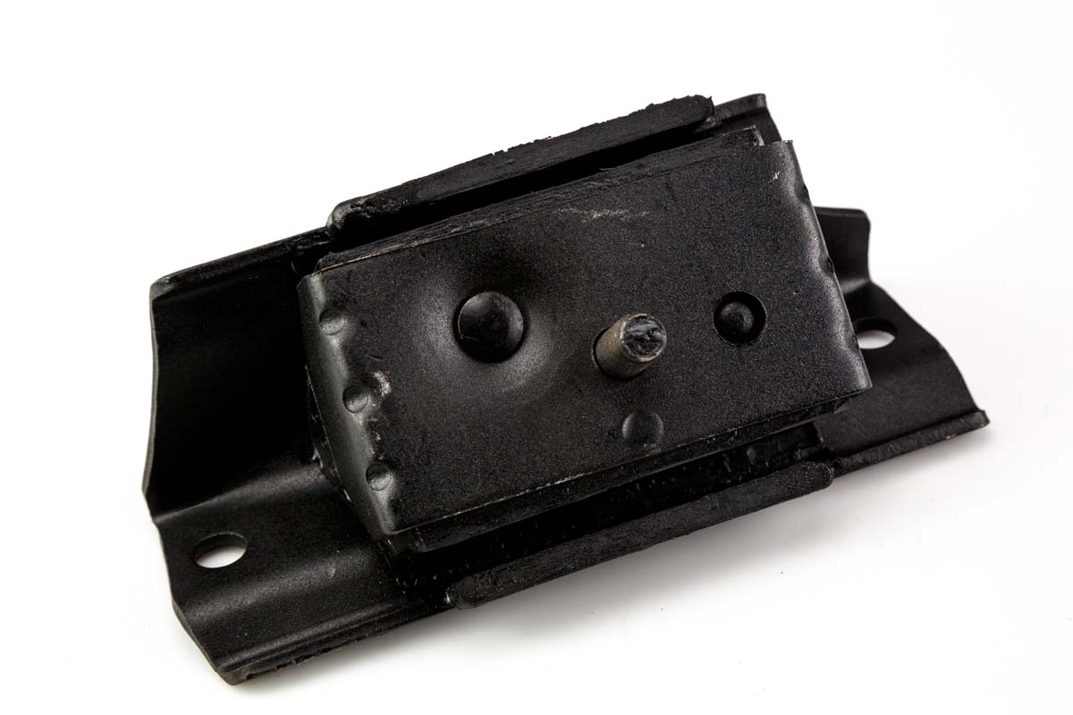 SOPORTE DE MOTOR FRONTAL "RL"