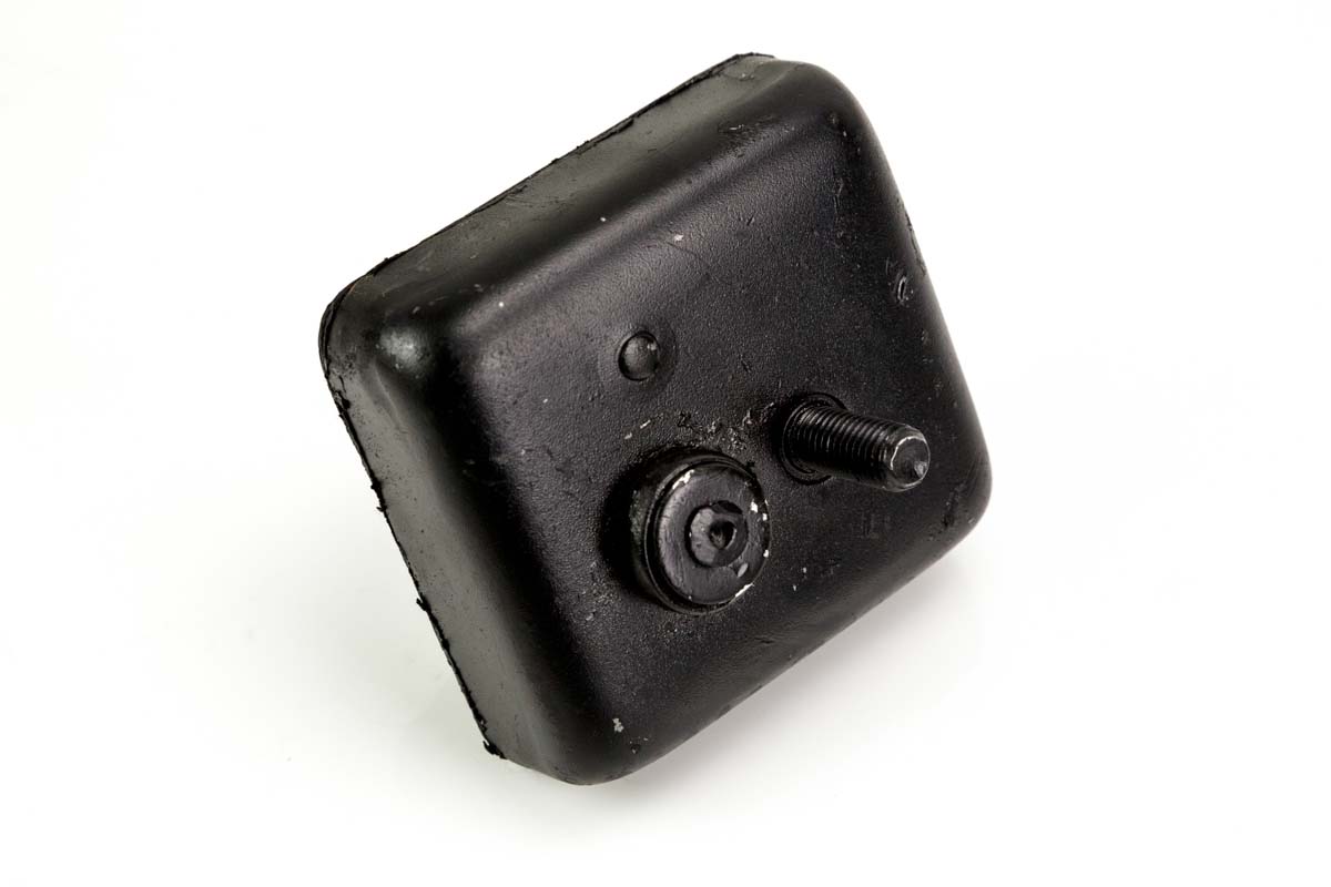 SOPORTE DE MOTOR FRONTAL "L"